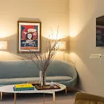 Dear Lisbon - Valmor Palace