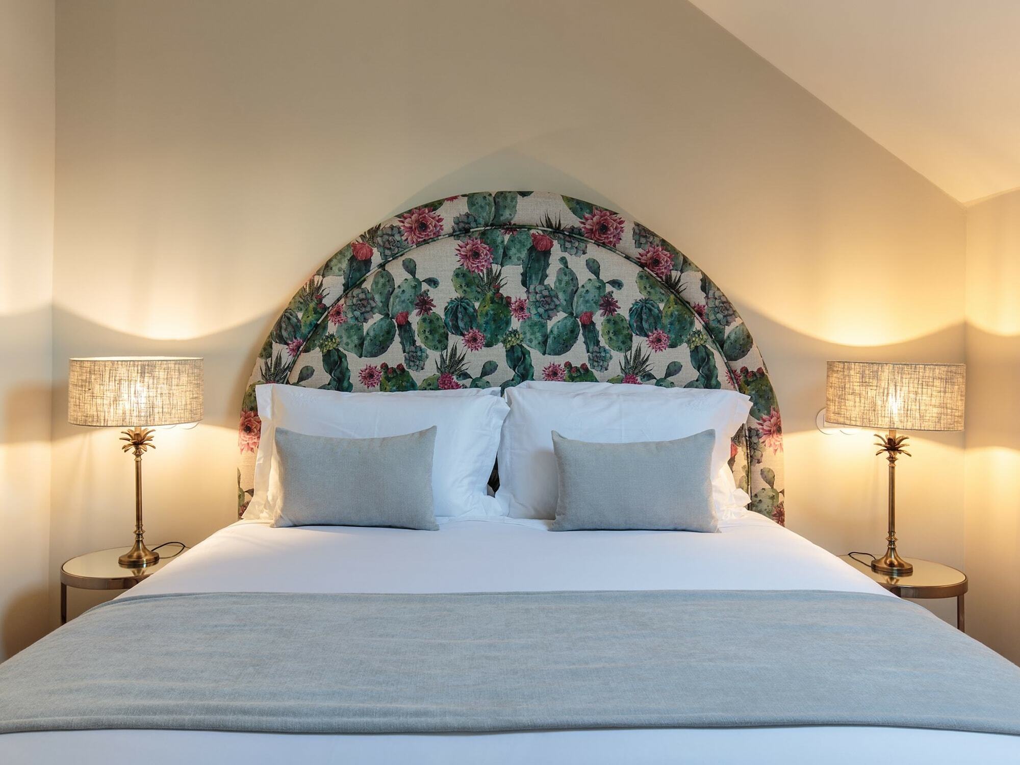 Dear - Valmor Palace 4* Lisbon